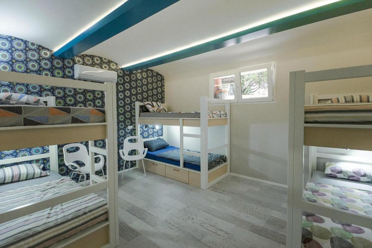 Hostel Bongo Belgrado Esterno foto
