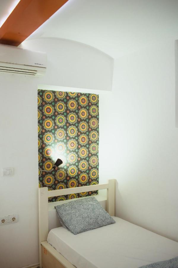Hostel Bongo Belgrado Esterno foto